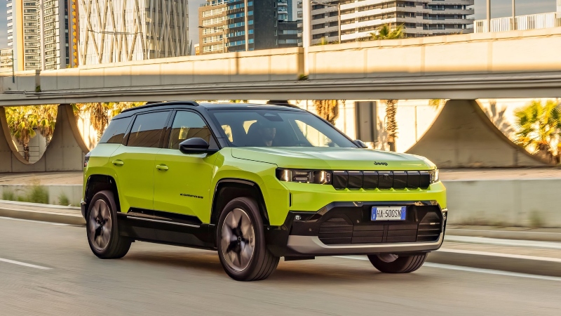 The Jeep Compass city driving;  Electric car Jeep