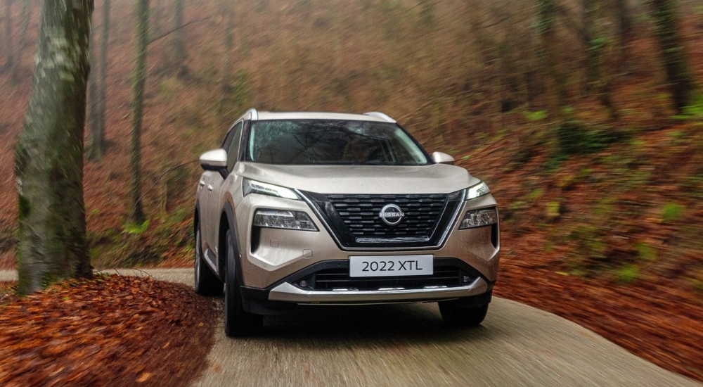 New Nissan X-Trail Front