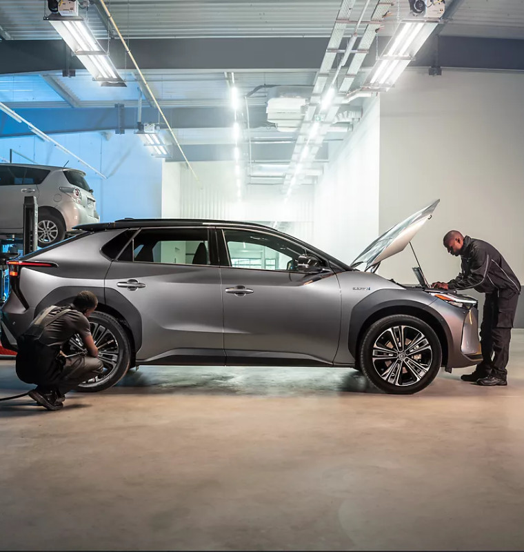 Toyota service image
