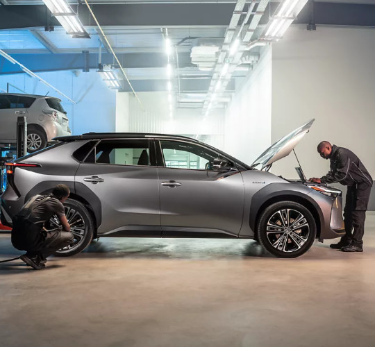 Toyota service image