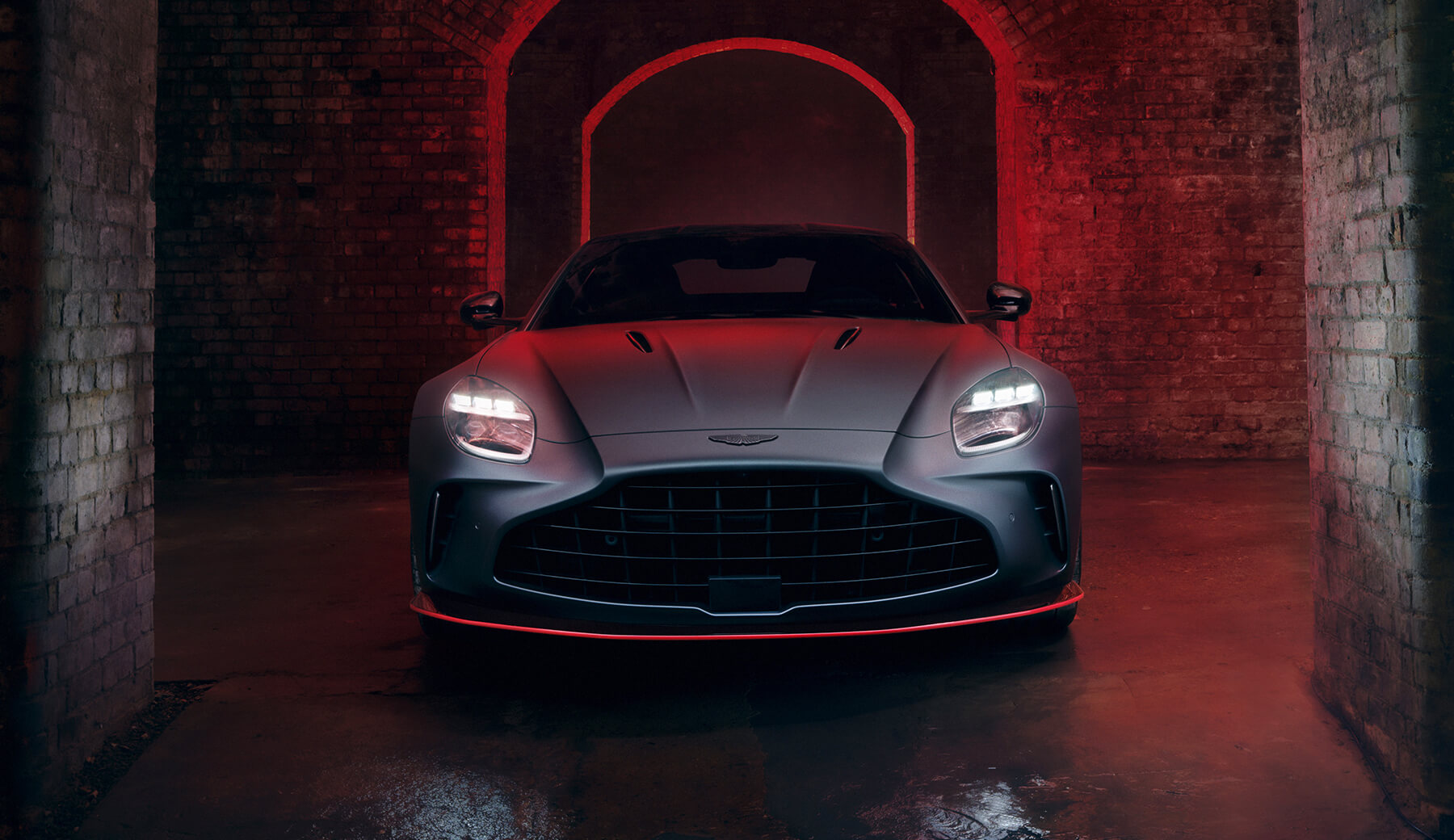 Aston Martin Vantage S