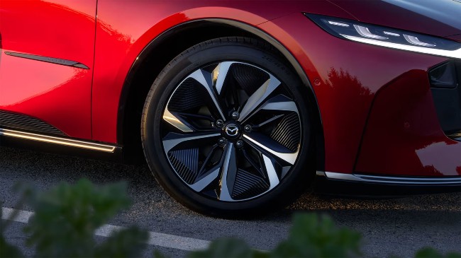 Alloy Wheels on Mazda6e