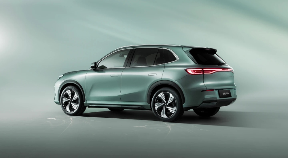 The sleek aerodynamic design of the Geely EX5; Used Geely EX5 models