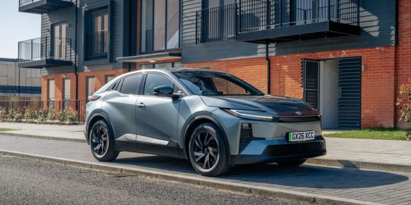 Toyota C-HR+