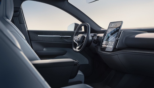 The Volvo EX3 central portrait touchscreen; Used Volvo EX30 technology