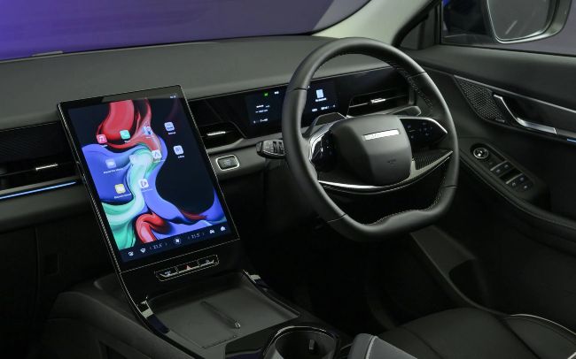 13.2" touchscreen in JAECOO E5