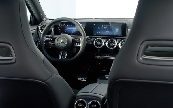 Used Mercedes-Benz A-Class Touchscreen Infotainment System