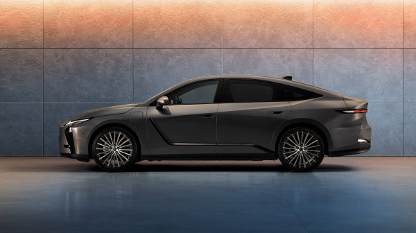 New Lexus ES EV with 350e Powertrain