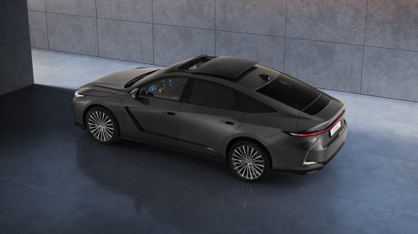 New Lexus ES in Sonic Grey Special Metallic