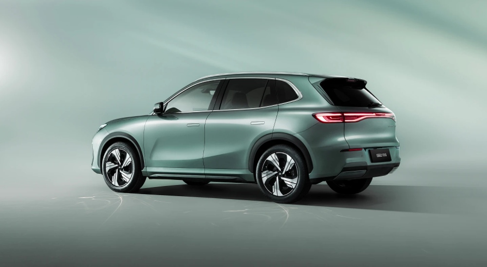 The side view of the new Geely EX5; New Geely EX5 safety