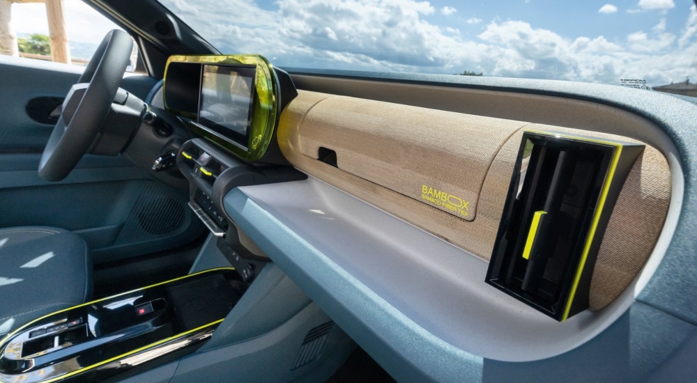 A Fiat Grande Panda Hybrid cabin showing the Bambox design; New Fiat Grande Panda Hybrid Bambox