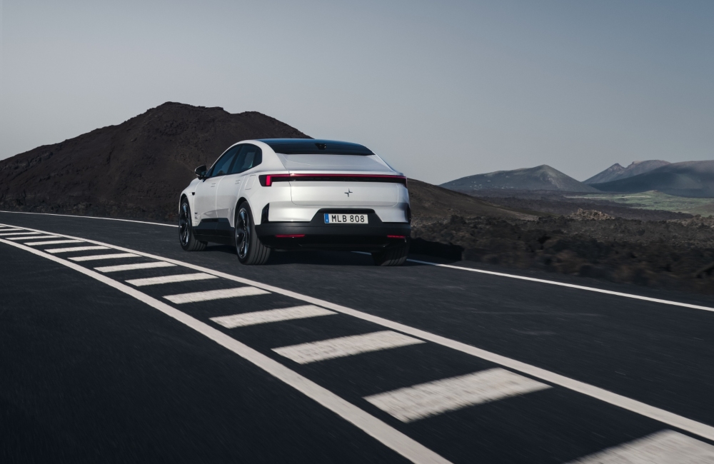 New Polestar 4 Coupé Safety