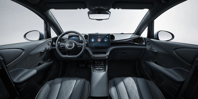The centre console of the new BYD Dolphin