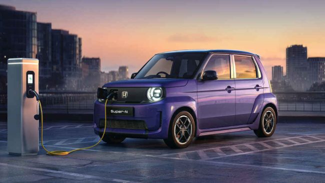 The New Honda Super-N charging from the front