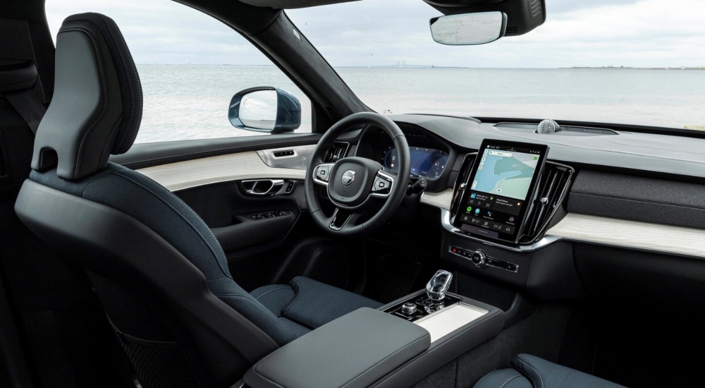 The cabin and dashboard in the Volvo XC90 Plug-in Hybrid; Used Volvo XC90 PHEV interior
