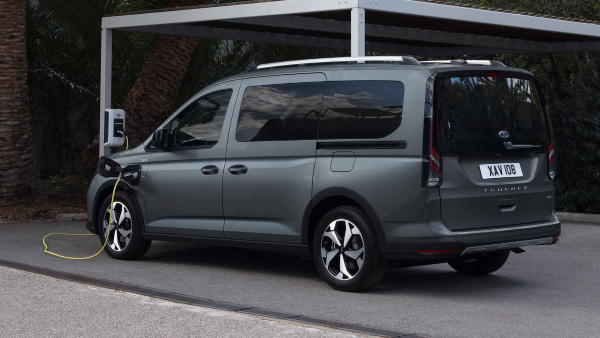 New Ford Grand Tourneo Connect PHEV