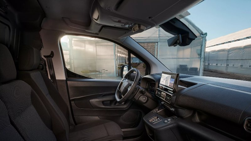 Used Toyota Proace interior cabin