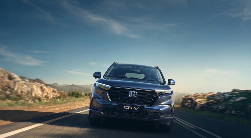 new honda cr-v plug-in hybrid from the front