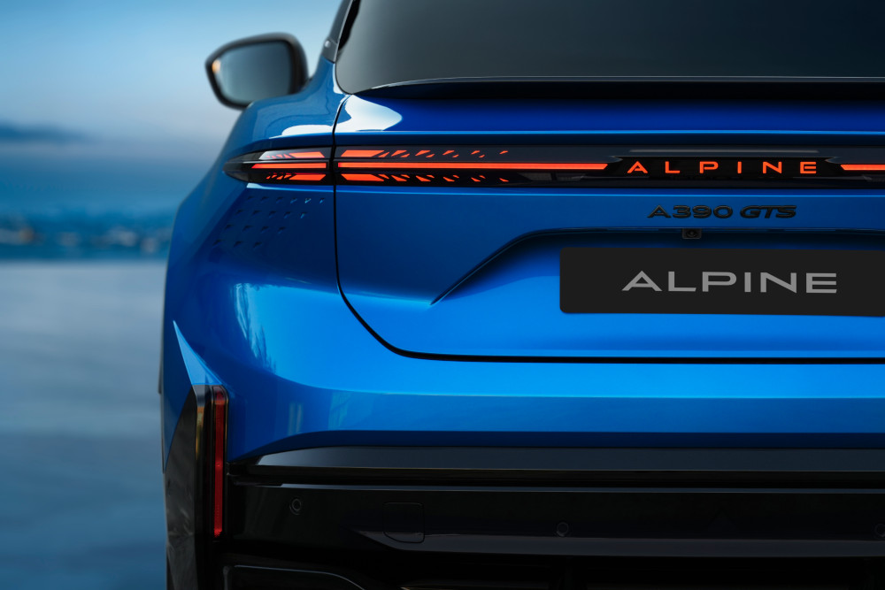Alpine A390 rear