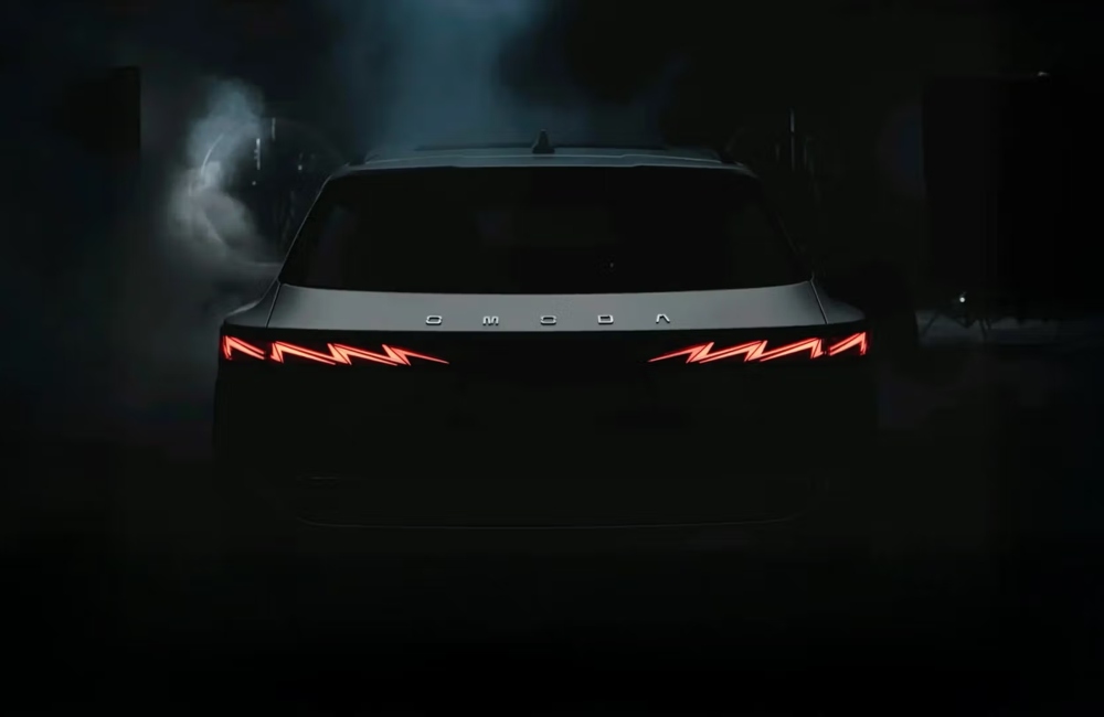 Rear shot of the new OMODA 7, showing off the rear lighting and unique design.