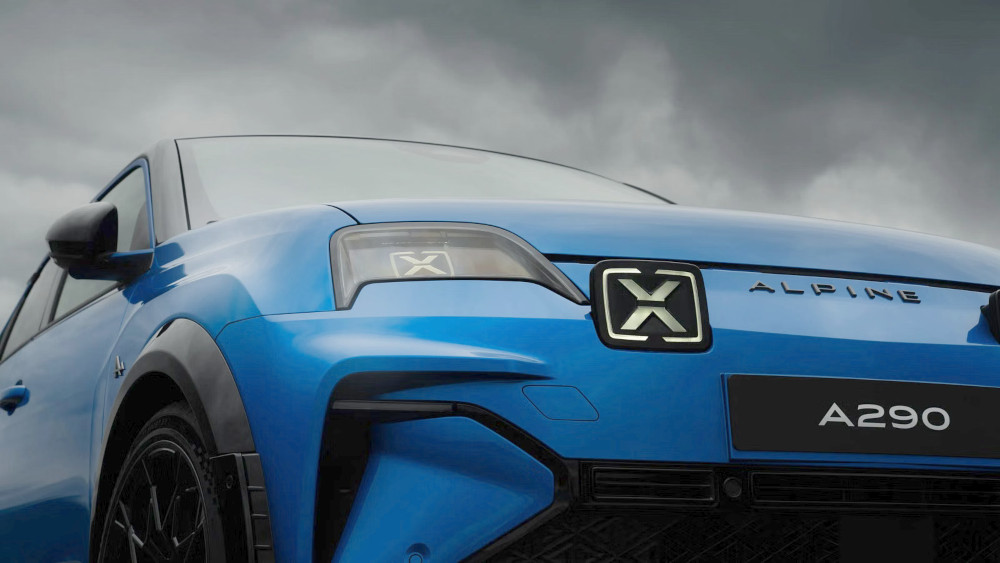 New Alpine A290 front design