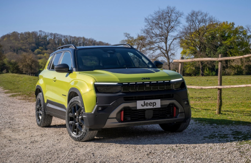 Nearly New Jeep Avenger 4xe in Bamboo