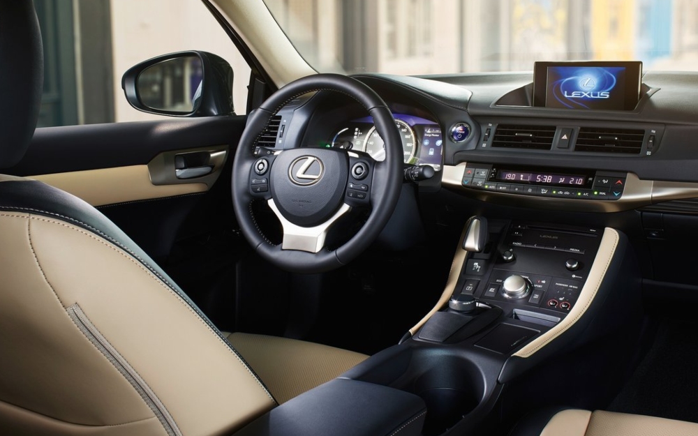 Used Lexus CT Interior