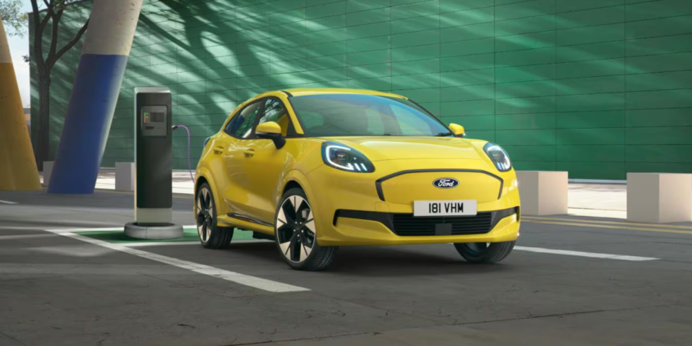 Ford Puma Gen-E Plugged in to Charge