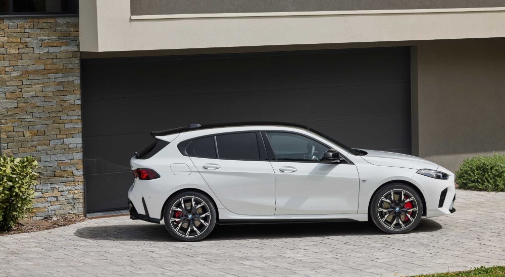 BMW 1 Series forth generation in white; BMW 1 Series used for sale
