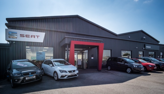 Stoneacre Chesterfield Seat dealership front