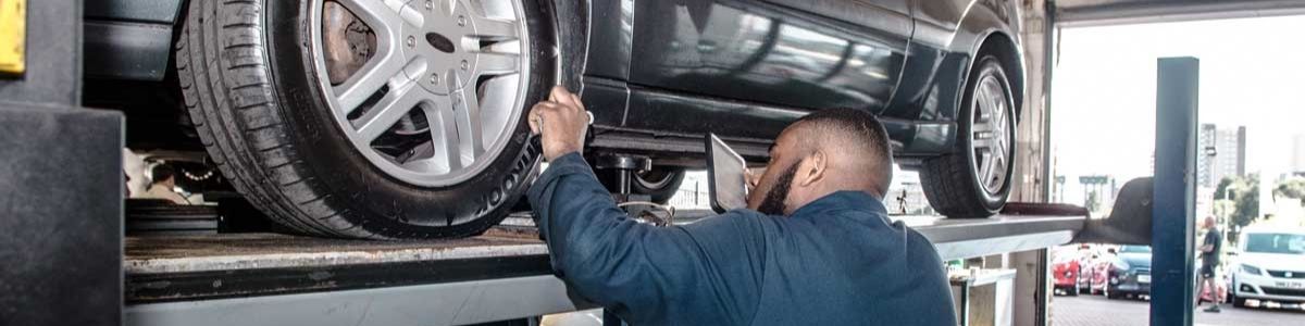 Wheel alignment banner