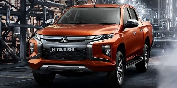 Mitsubishi Van Service