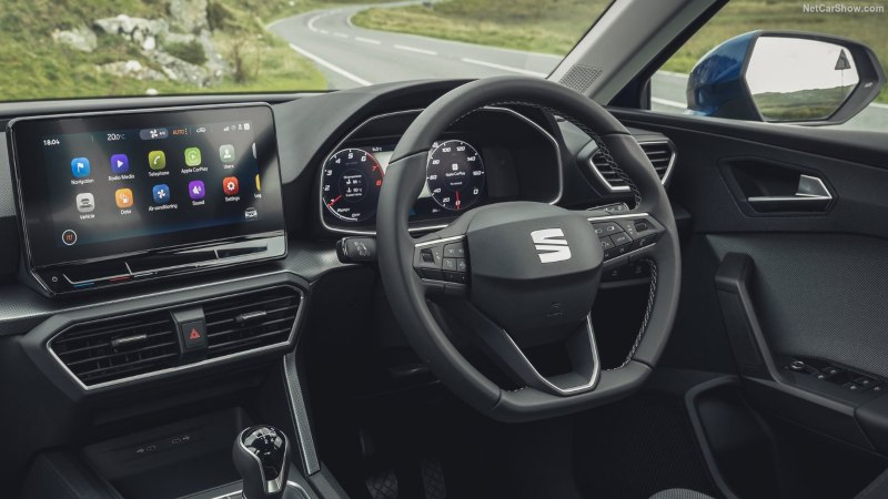 New SEAT Leon e-HYBRID Interior