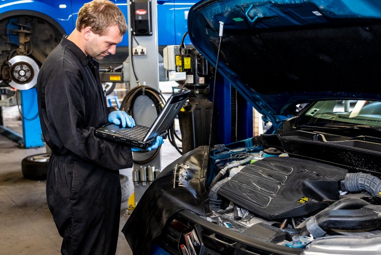 Car Servicing in Doncaster Book Service & MOT Tyres