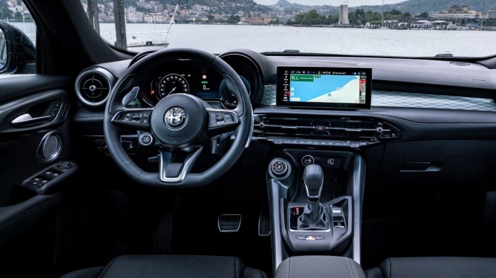 Used Alfa Romeo Tonale Inside