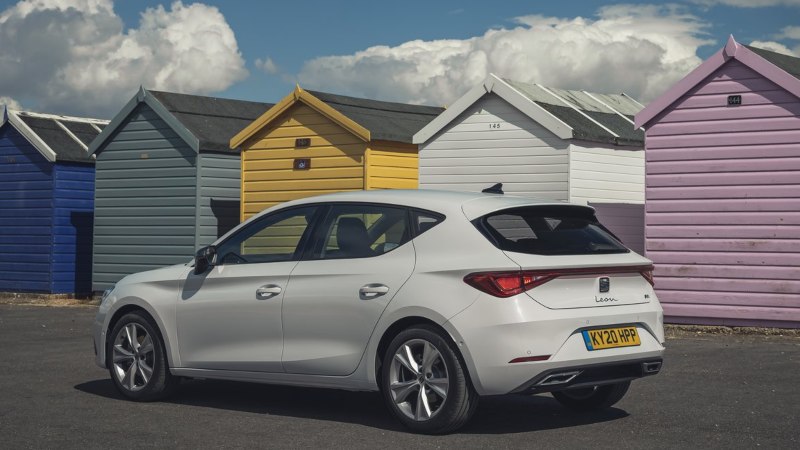 New SEAT Leon e-HYBRID