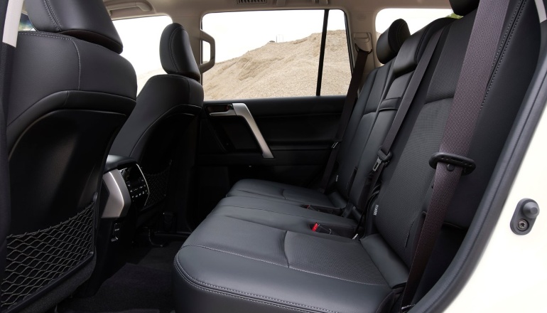 Used Toyota Land Cruiser Interior