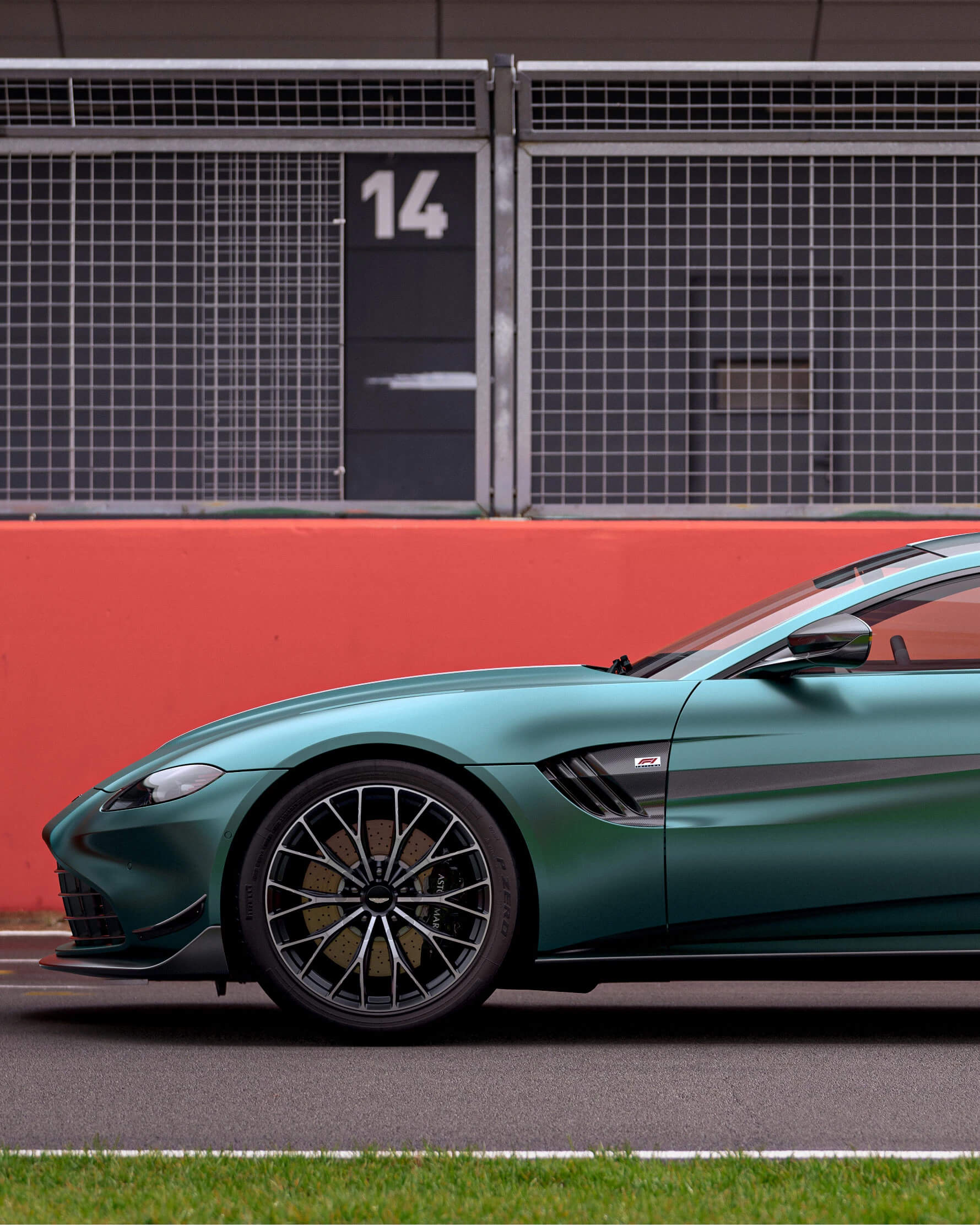 New Aaston Martin Vantage F1 Edition front end
