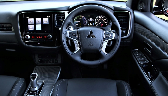 Used Mitsubishi Outlander PHEV Interior Used Mitsubishi Outlander PHEV Interior