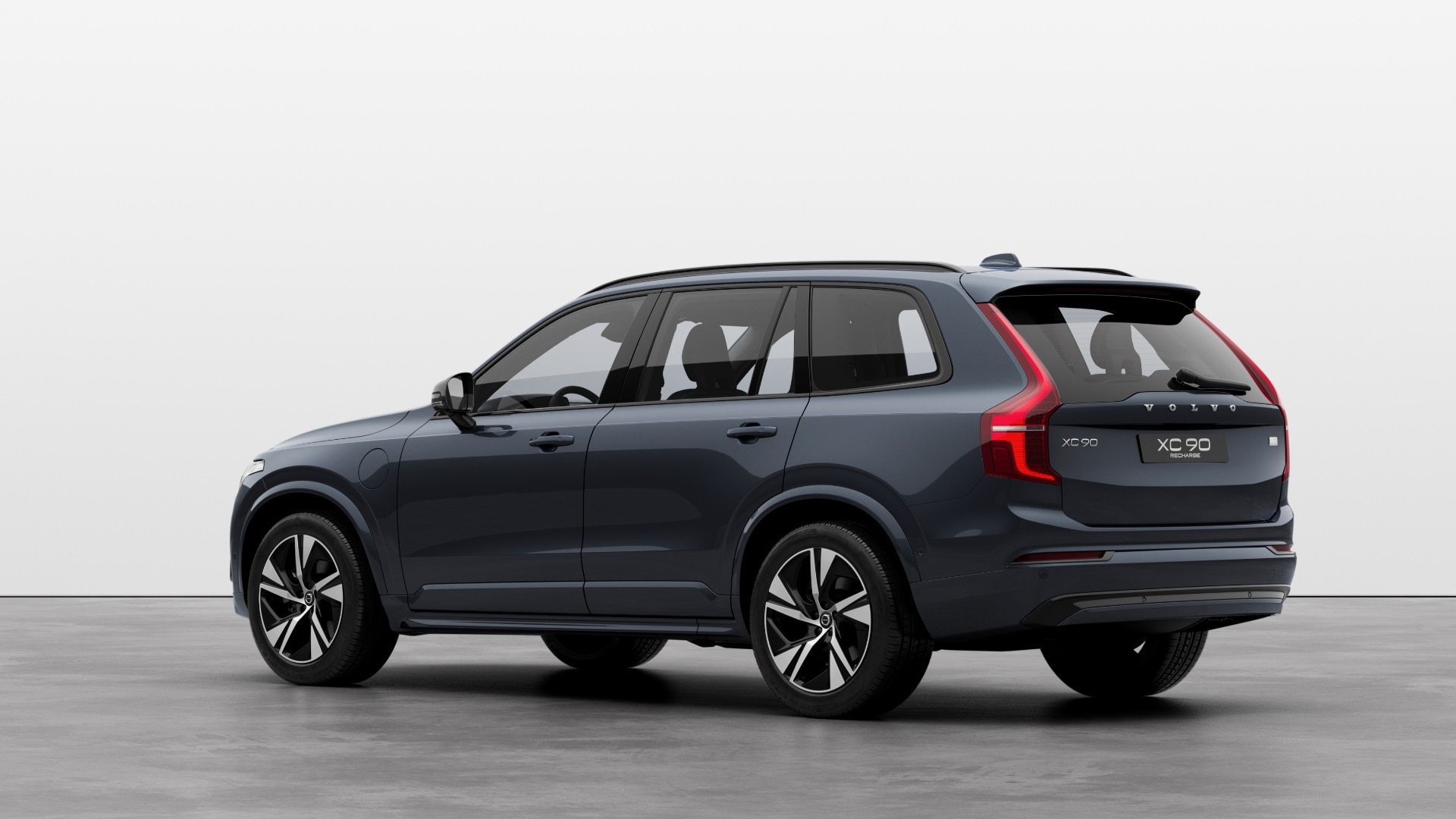 volvo xc90 plus dark