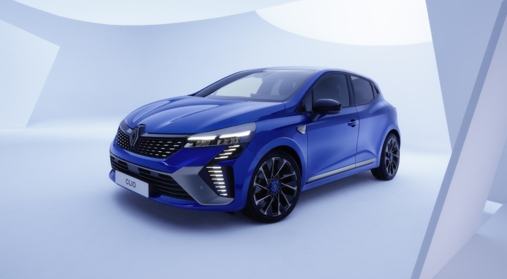 New Renault Clio E-Tech Full Hybrid 145