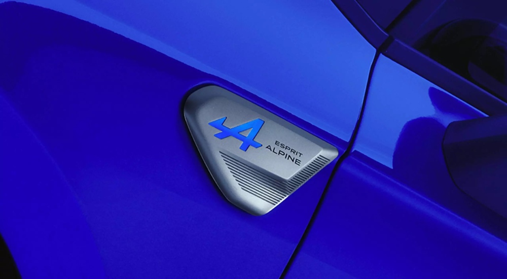 New Renault Clio E-Tech Esprit Alpine