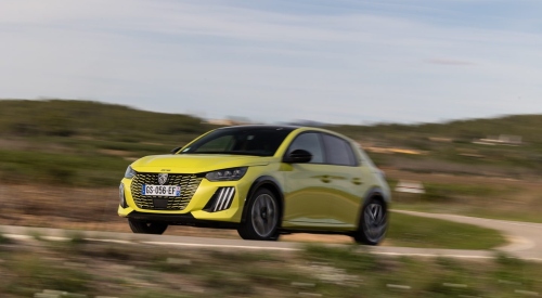 New Peugeot 208 Hybrid Speed