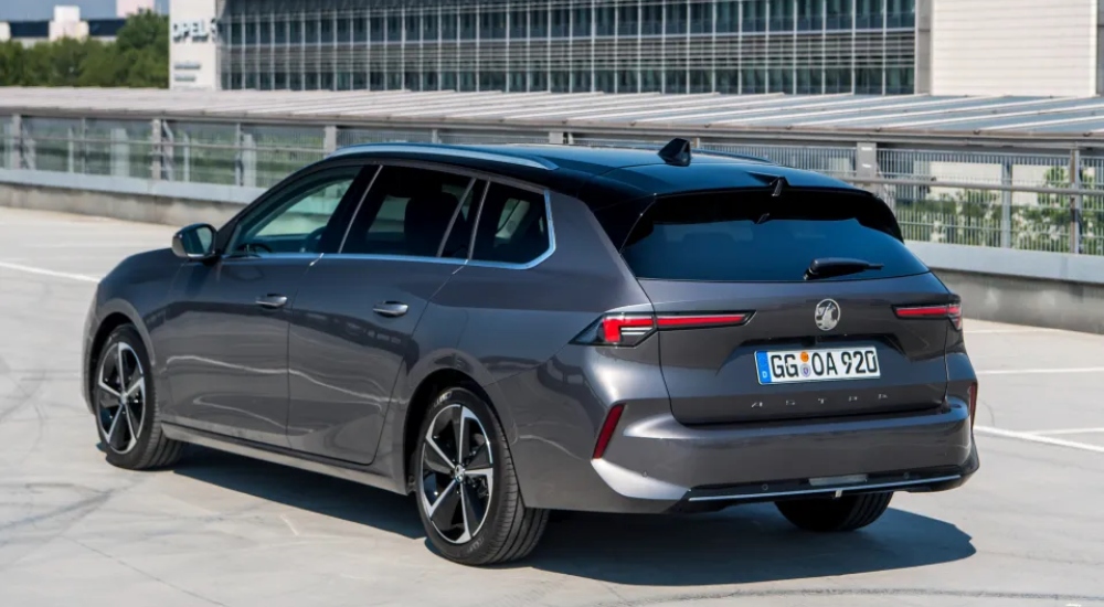Astra Sports Tourer Plug-in hybrid