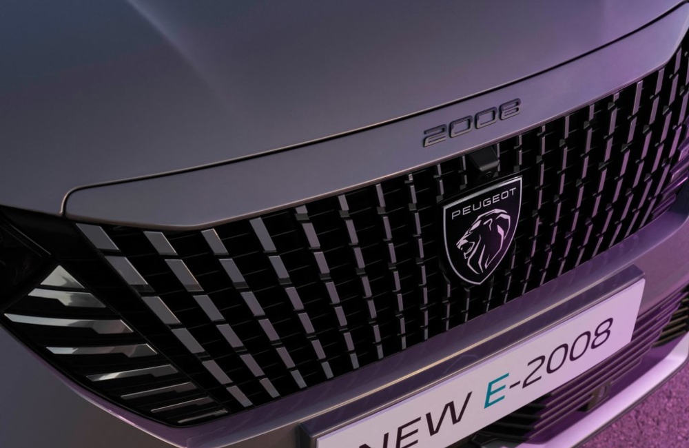 New Peugeot E-2008 on Finance