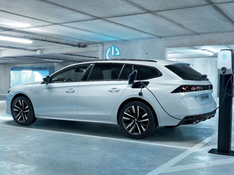 Peugeot 508 Hybrid Used