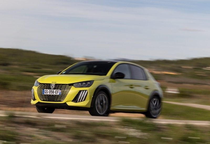 Peugeot 208 Hybrid Used