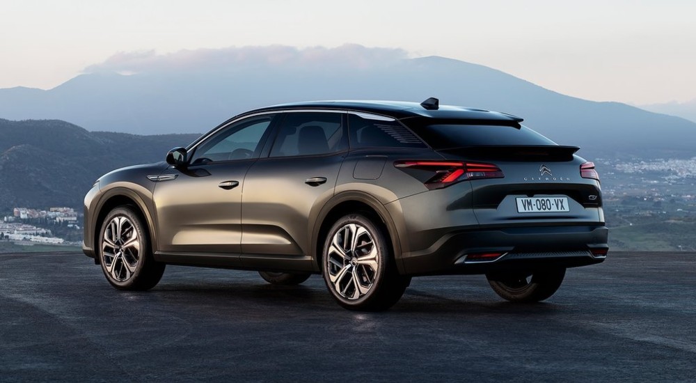 New Citroen C5 X Engines