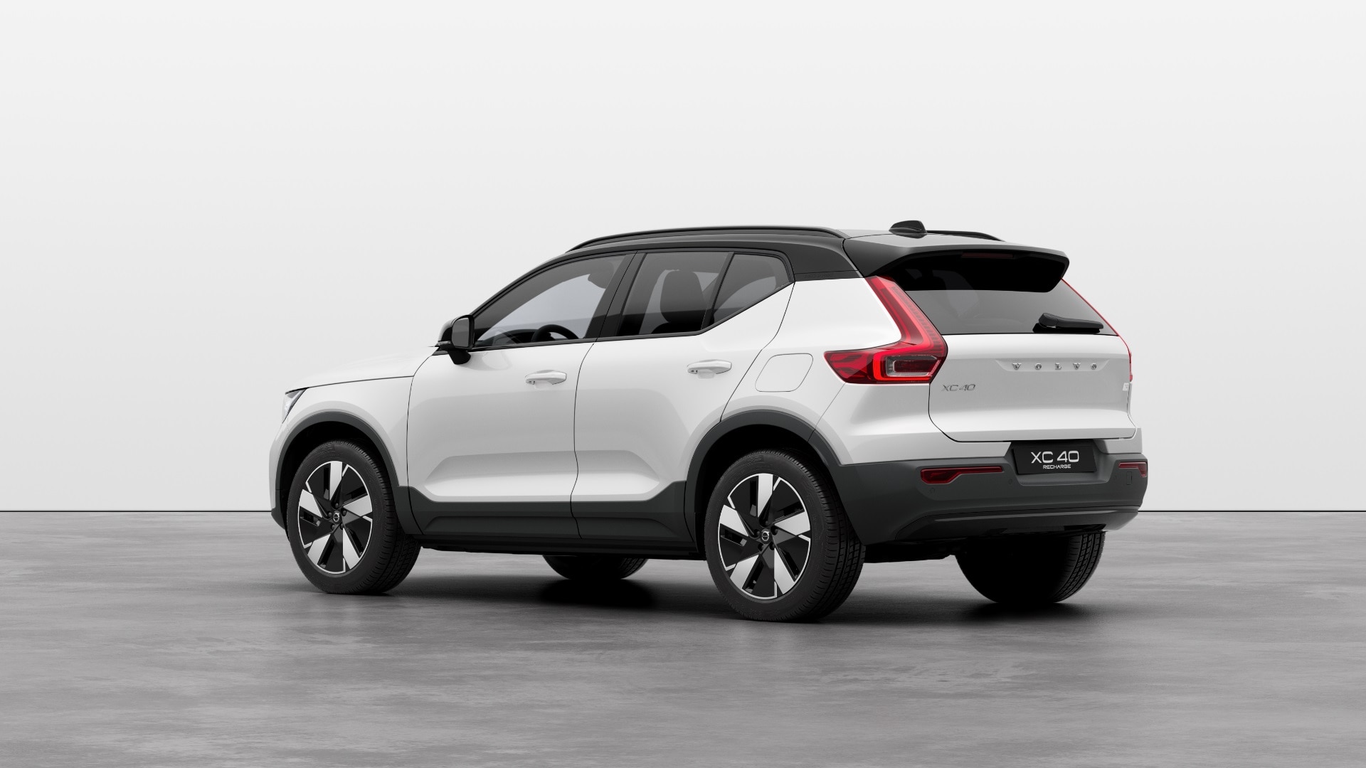 Volvo XC40 Recharge Electric 300kW Recharge Twin Plus 82kWh 5dr AWD Auto Image 3