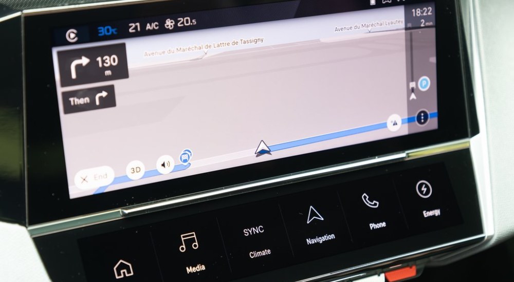 New Peugeot E-308 SW Interior